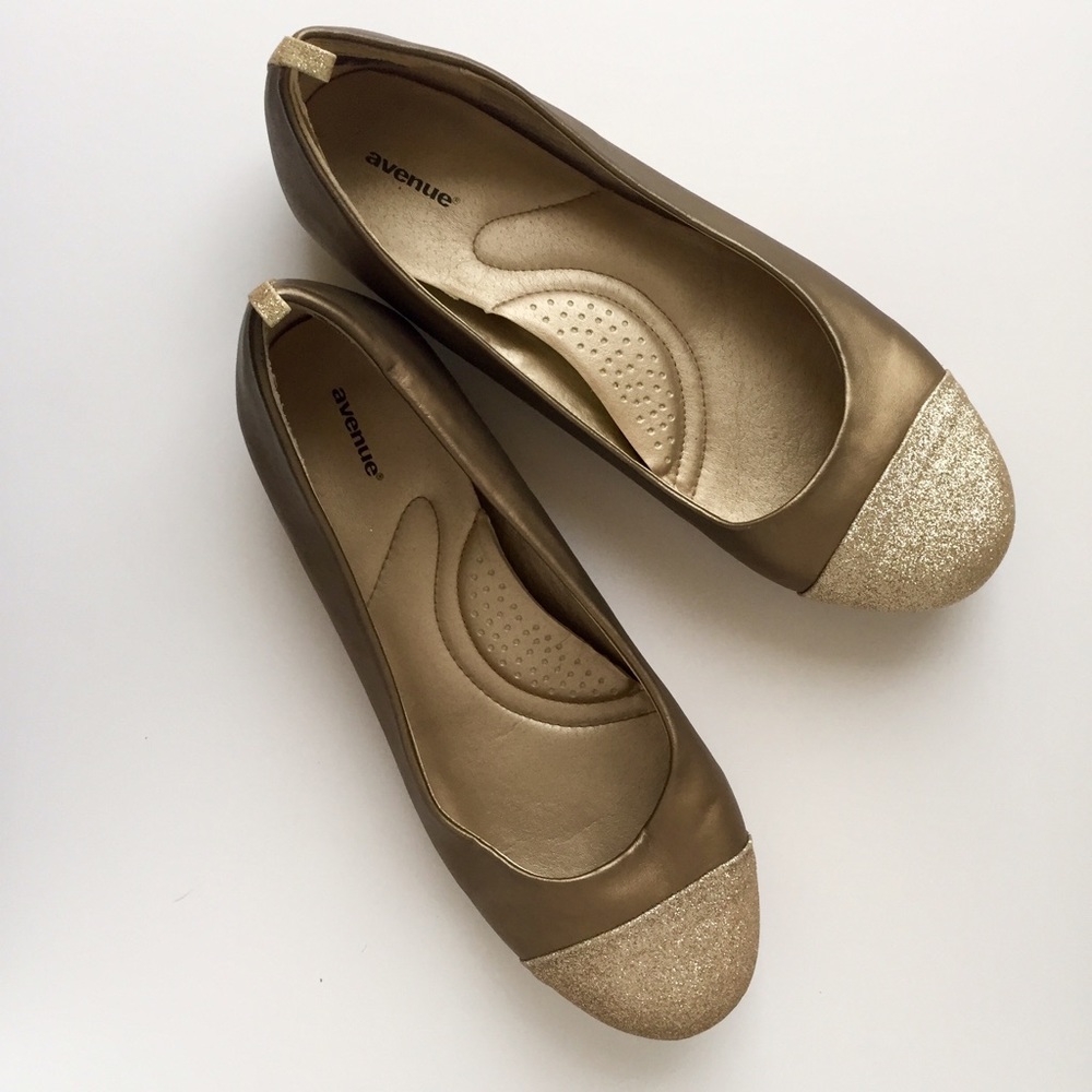 Gold Round Toe Flats